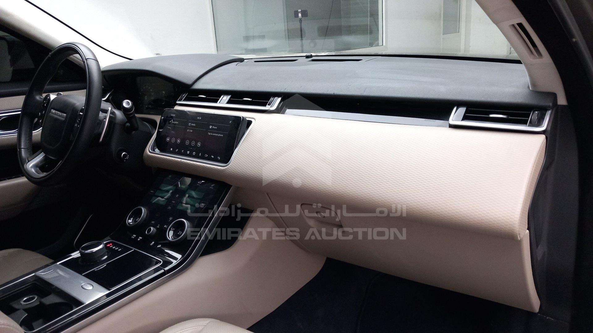 2019 RANGE ROVER VELAR VIN: SALYA2BX7KA223325