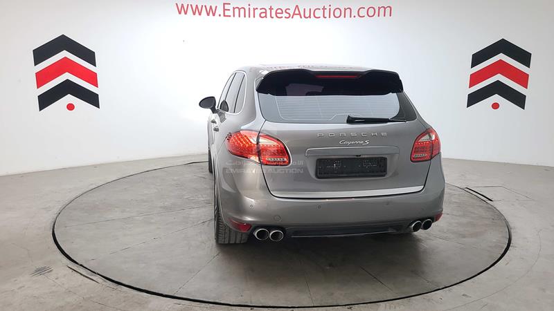 WP1ZZZ92ZDLA83531 2013 Porsche Cayenne S photo 6