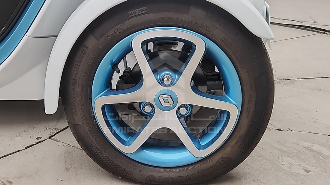2018 Renault Twizy — Front Right Tyre — Photo 25
