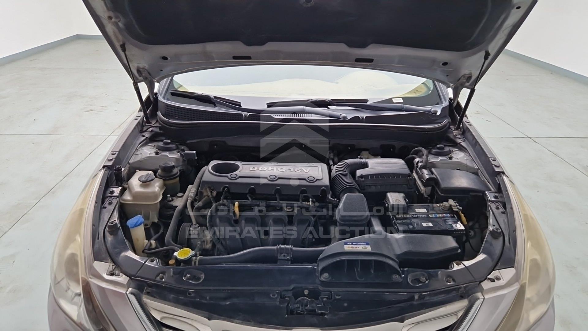 2012 HYUNDAI SONATA VIN: KMHEC41C2CA388372