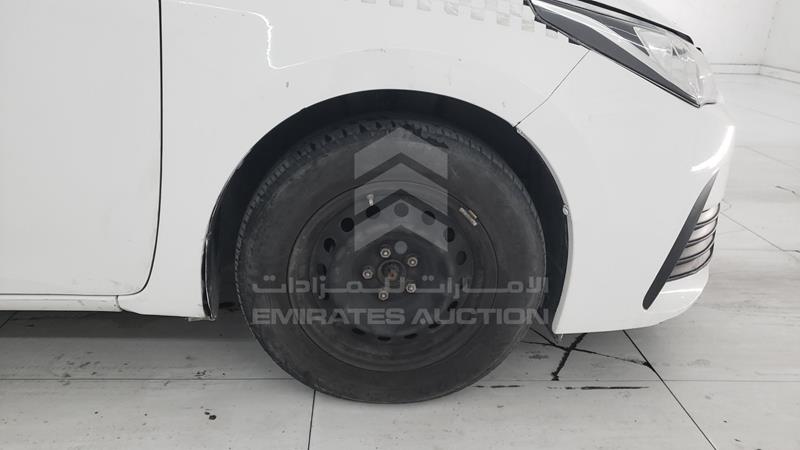 RKLBB9HE8H5198951 Auction: EmiratesAuction Lot: 404127 RKLBB9HE8H5198951 Toyota Corolla 2017 WHITE Photo 26