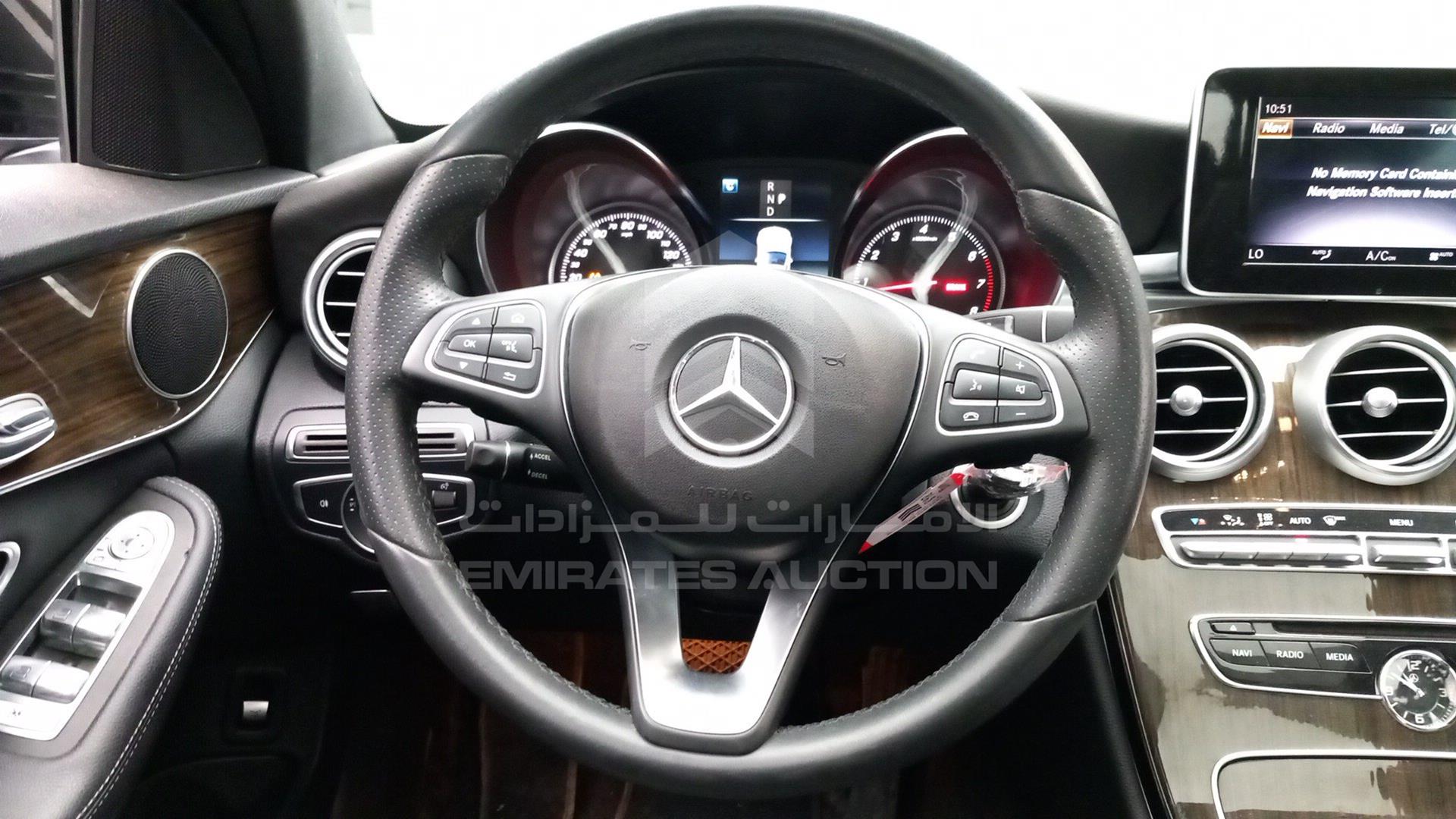 2018 MERCEDES C 300 VIN: WDDWF4JB9JR417894