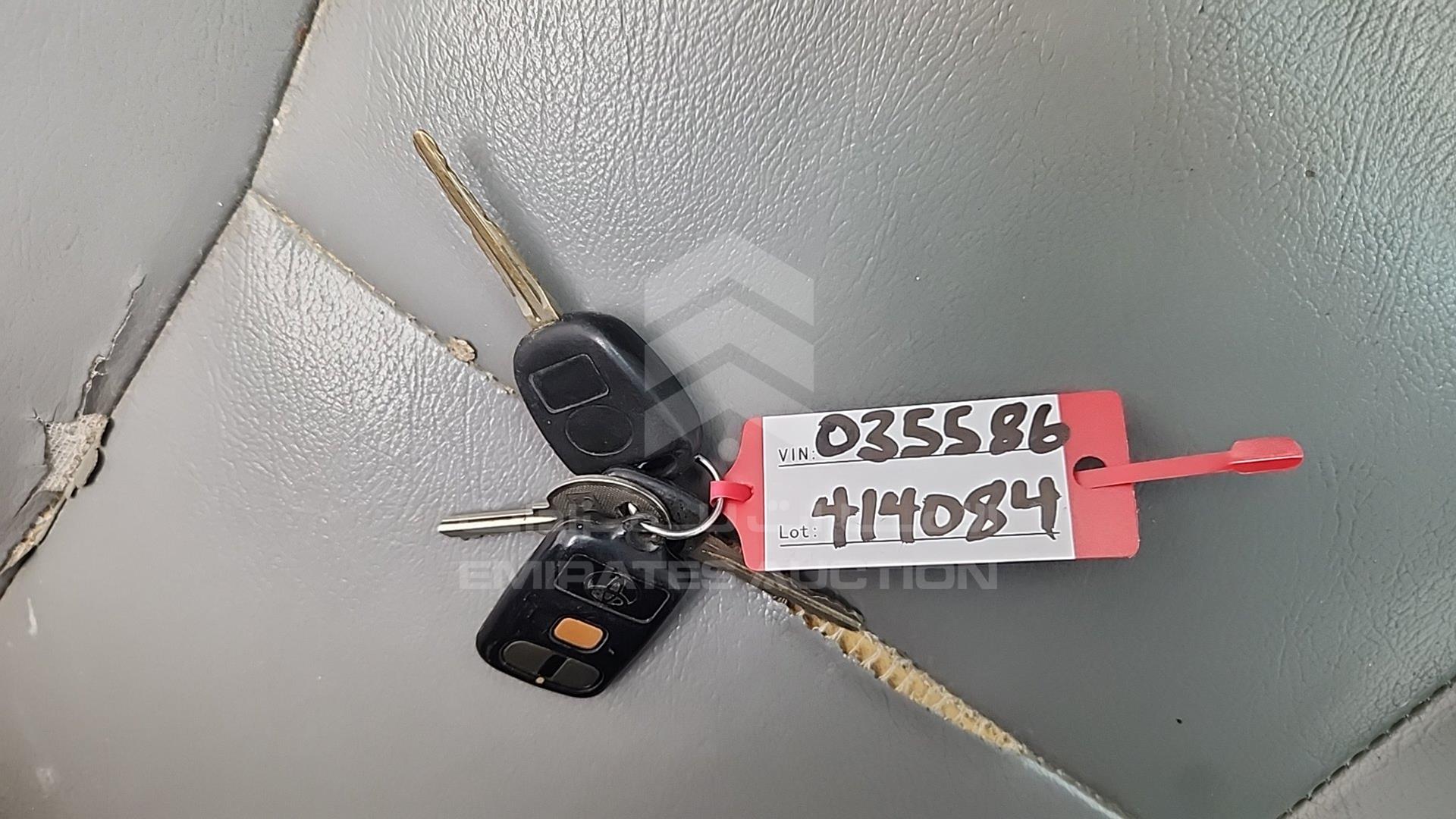 2005 TOYOTA COROLLA VIN: ZE15035586