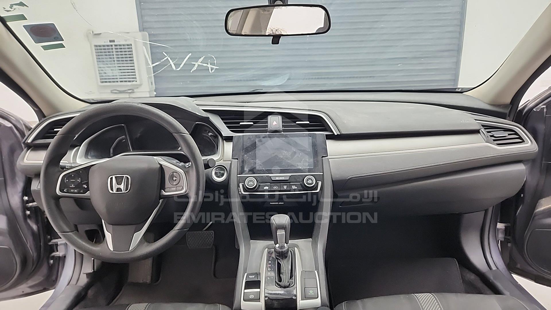 2018 HONDA CIVIC VIN: 2HGFC2F70JH592807