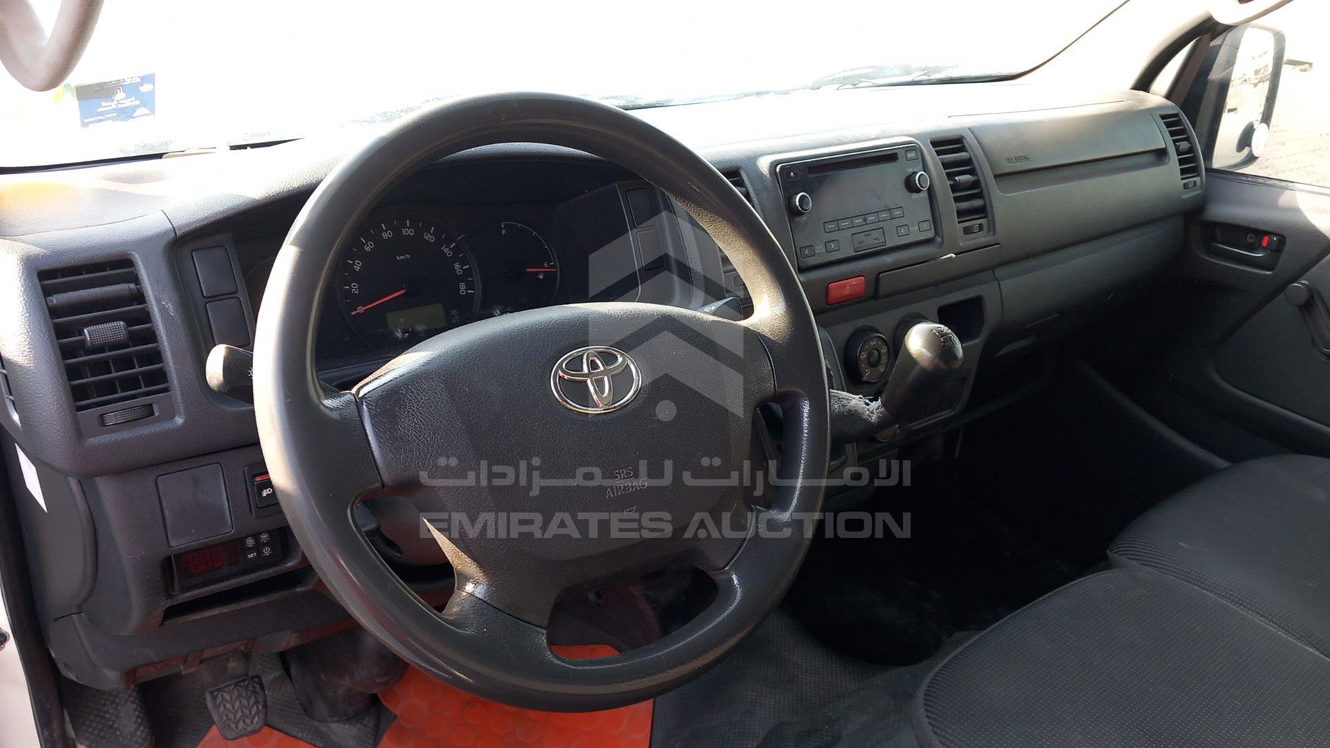 2015 TOYOTA HIACE VIN: JTFHX02P6F0095463