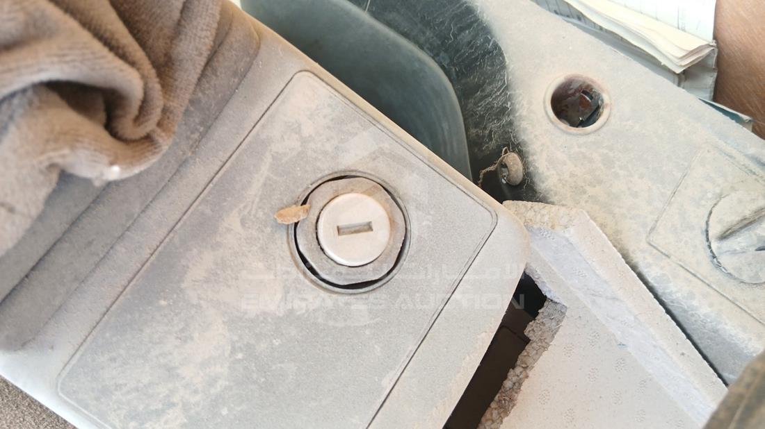 Caterpillar 330DL — Keys — Photo 4