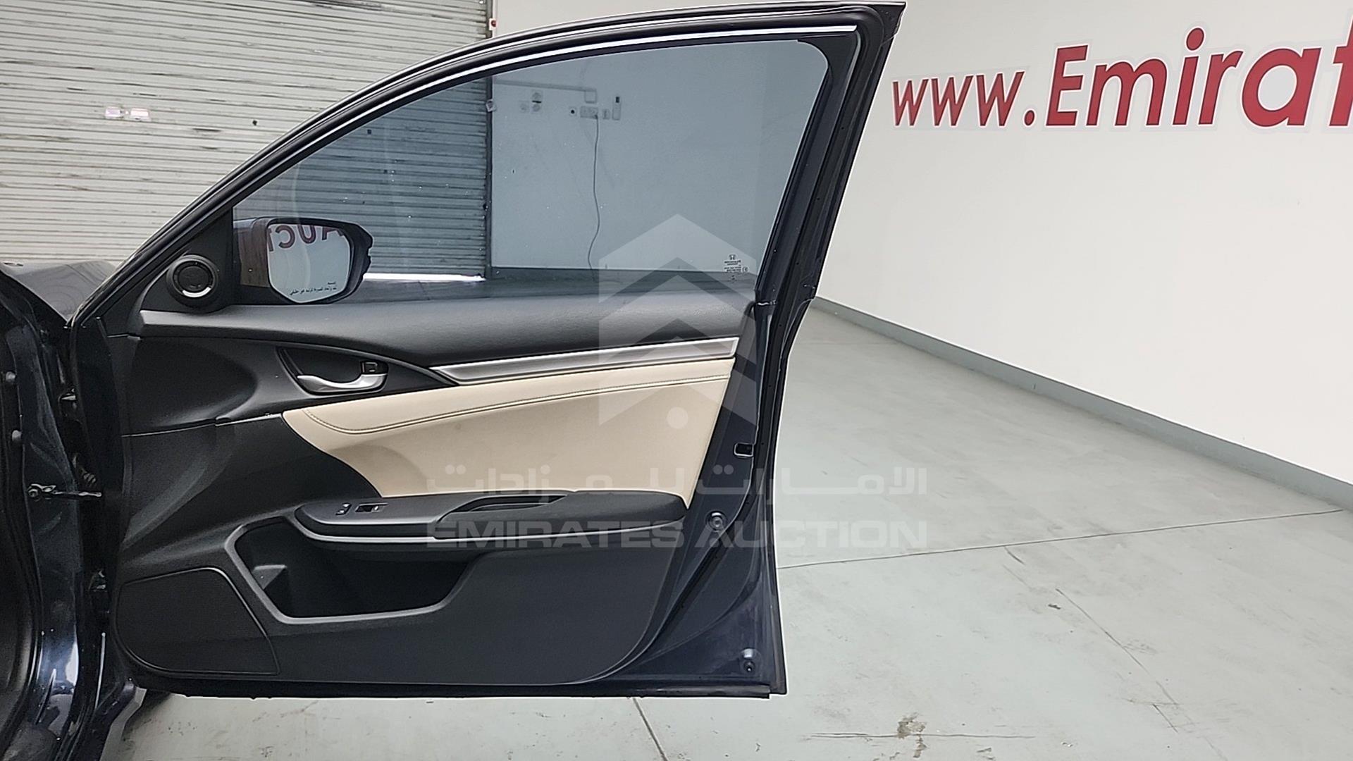 2017 HONDA CIVIC VIN: 19XFC2679HE450332