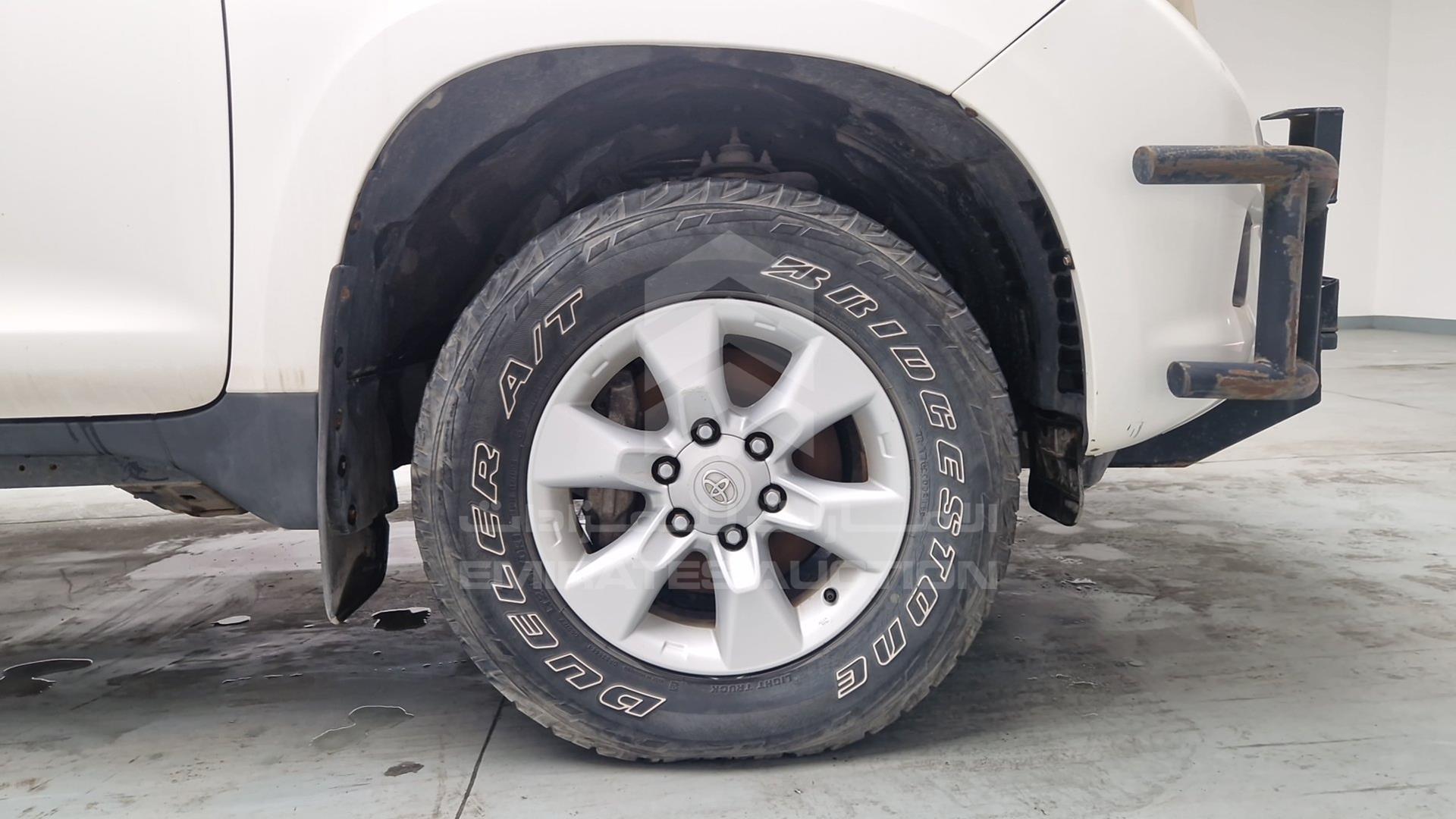 2012 TOYOTA PRADO VIN: JTEBD9FJ50K011805