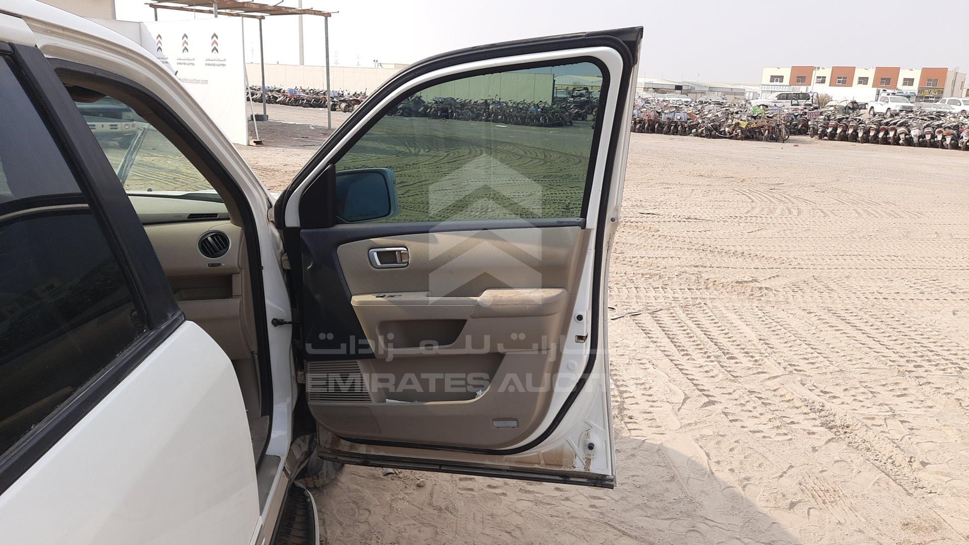 2014 HONDA PILOT VIN: 5FNYF4848EB701975