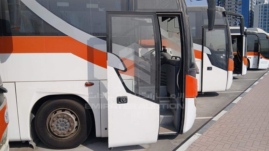 2019 Mercedes Bus — Front Right Door — Photo 22