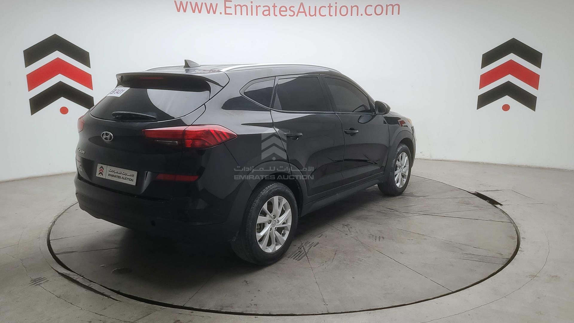 2020 HYUNDAI TUCSON VIN: KM8J33A42LU167175