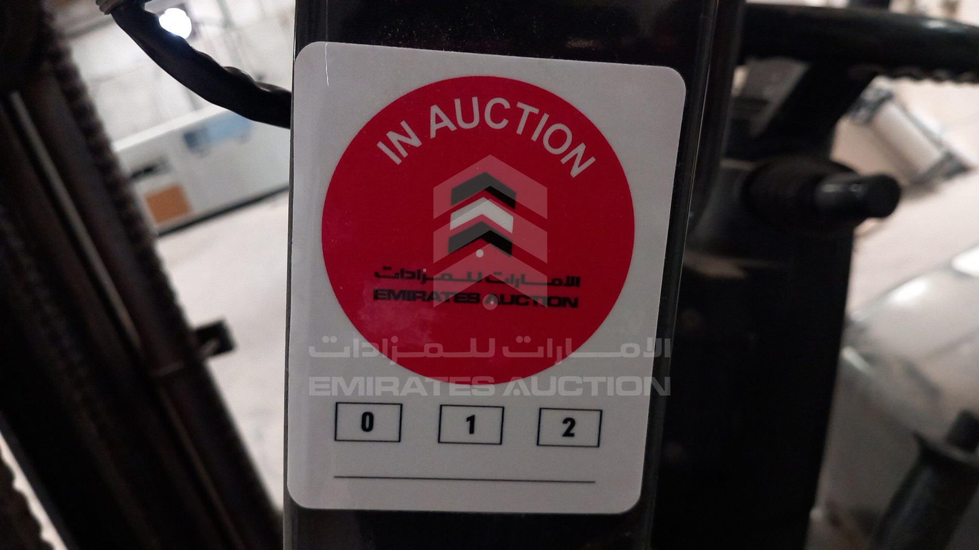 0 NISSAN FORKLIFT VIN: NP1F2-00310
