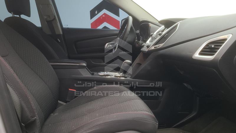 2GKAL8EKXF6303229 Auction: EmiratesAuction Lot: 412016 2GKAL8EKXF6303229 GMC Terrain 2015 SILVER Photo 36