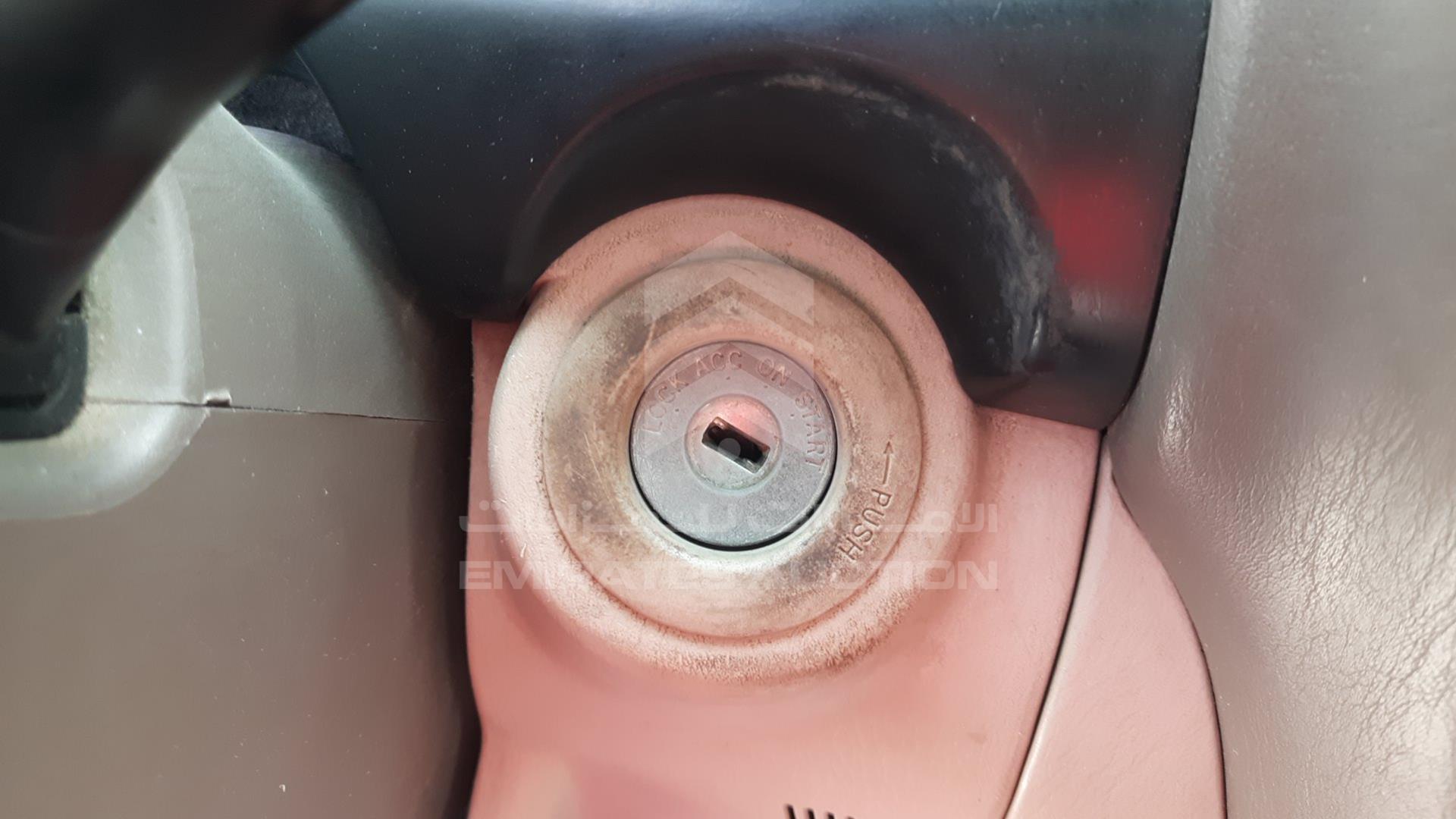 2001 TOYOTA LAND CRUISER VIN: JTEHJ09J815013879