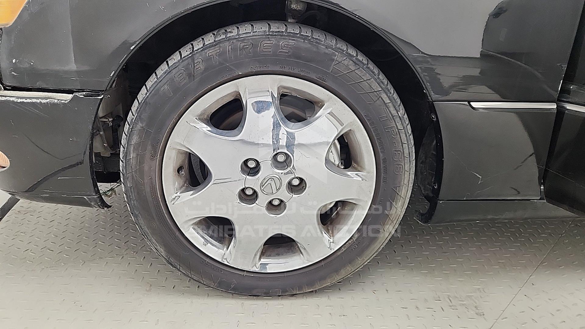 2001 LEXUS LS 430 VIN: JTHBN30F910017640