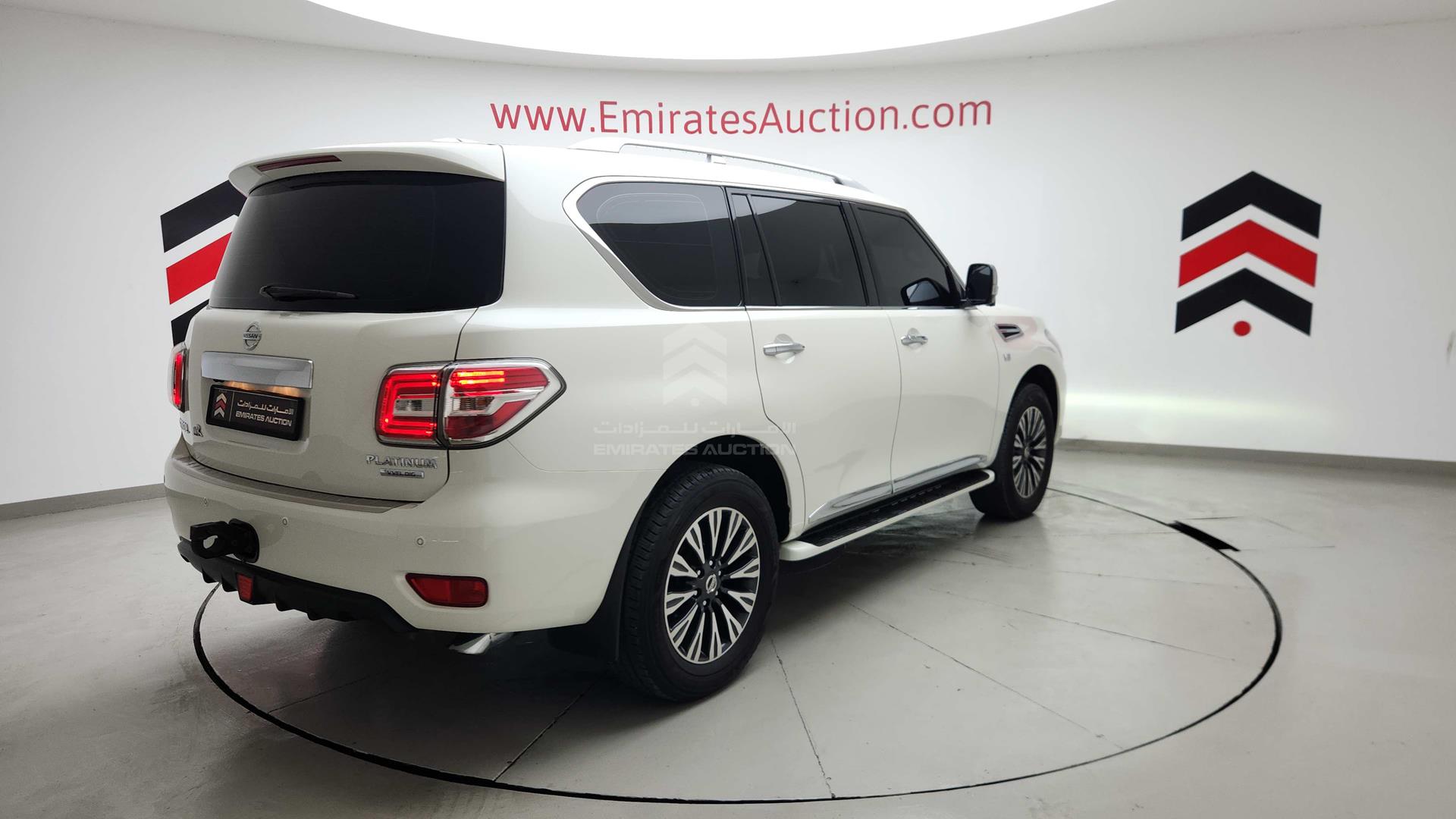 2017 NISSAN PATROL VIN: JN8AY2NY8H9304986