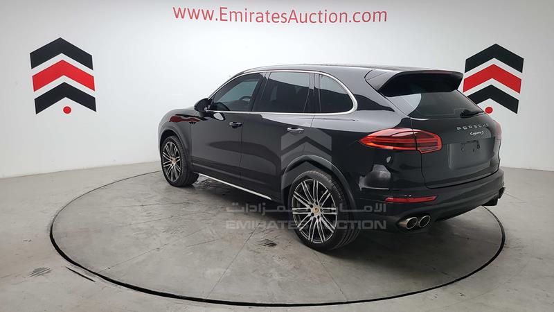 WP1ZZZ92ZFLA57300 2015 Porsche Cayenne S photo 5