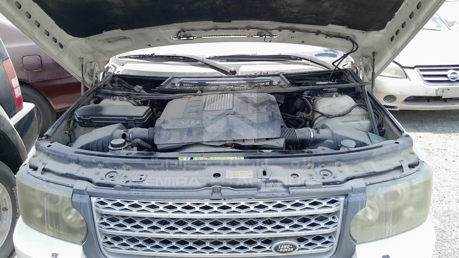 2010 RANGE ROVER VOGUE VIN: SALLMAME4AA315260