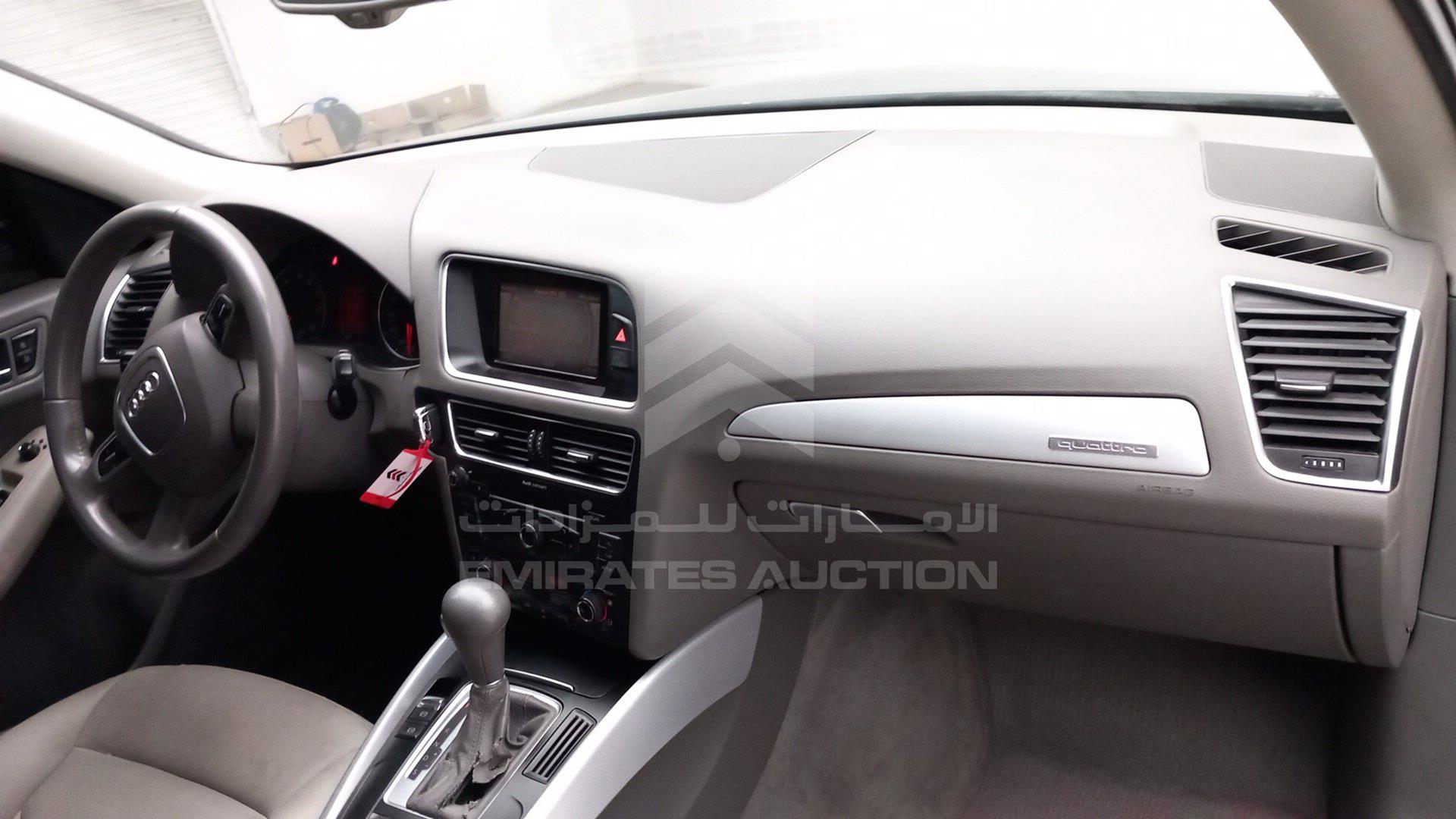 2011 AUDI Q5 VIN: WAUCFC8R2HA042938