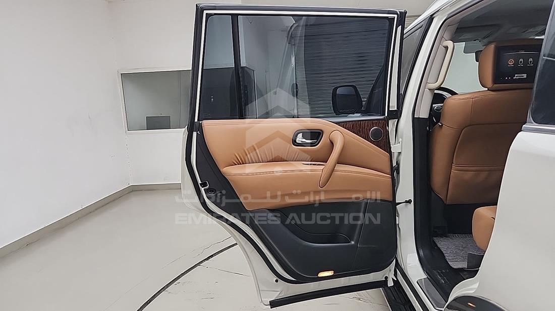 نيسان باترول 2019 — الباب الخلفي الأيسر — صورة 24