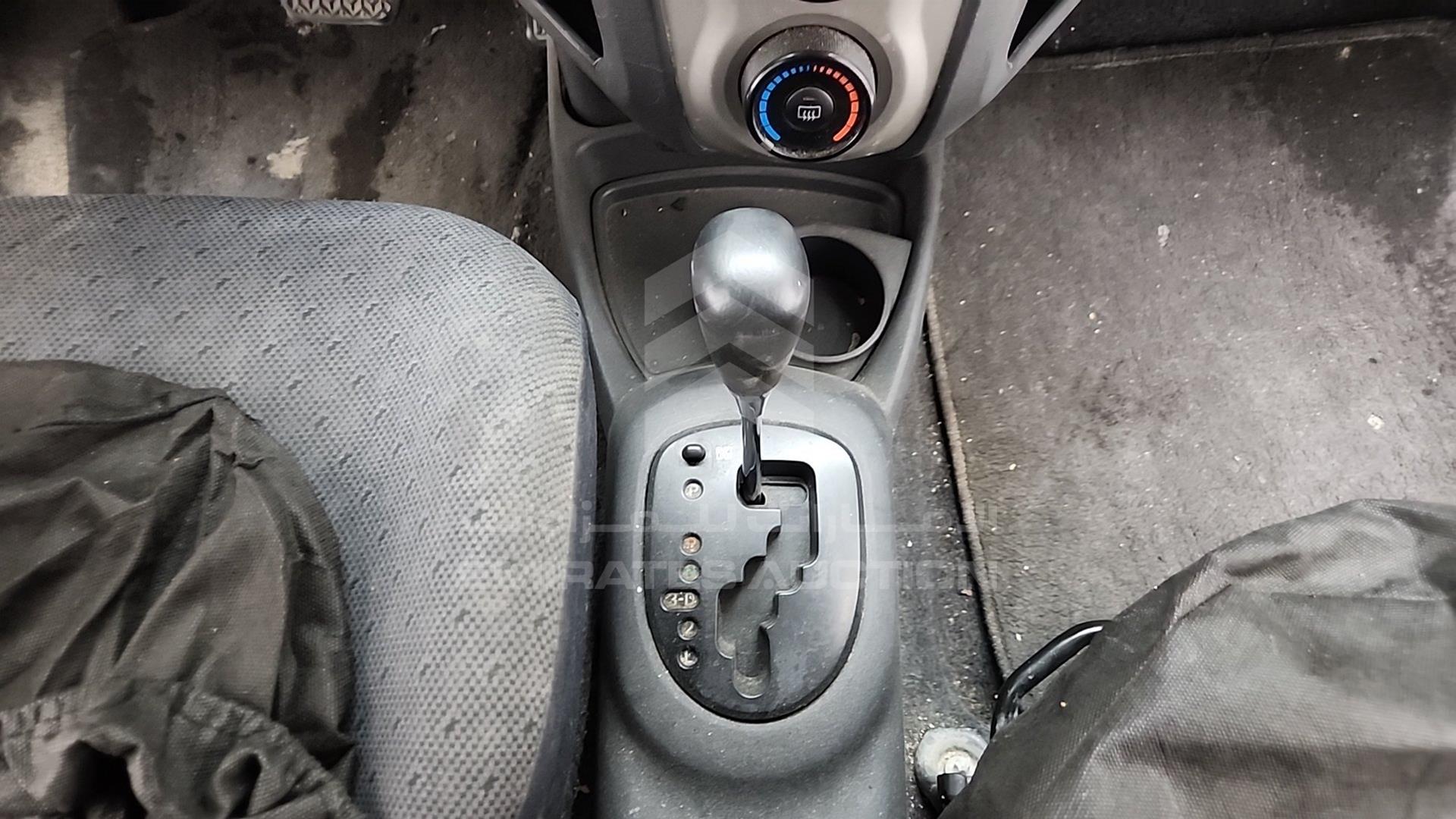 2009 TOYOTA YARIS VIN: JTDKW923X95118012