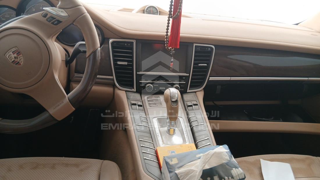 2011 Porsche Panamera - Scrap without document — Gear View — Photo 12