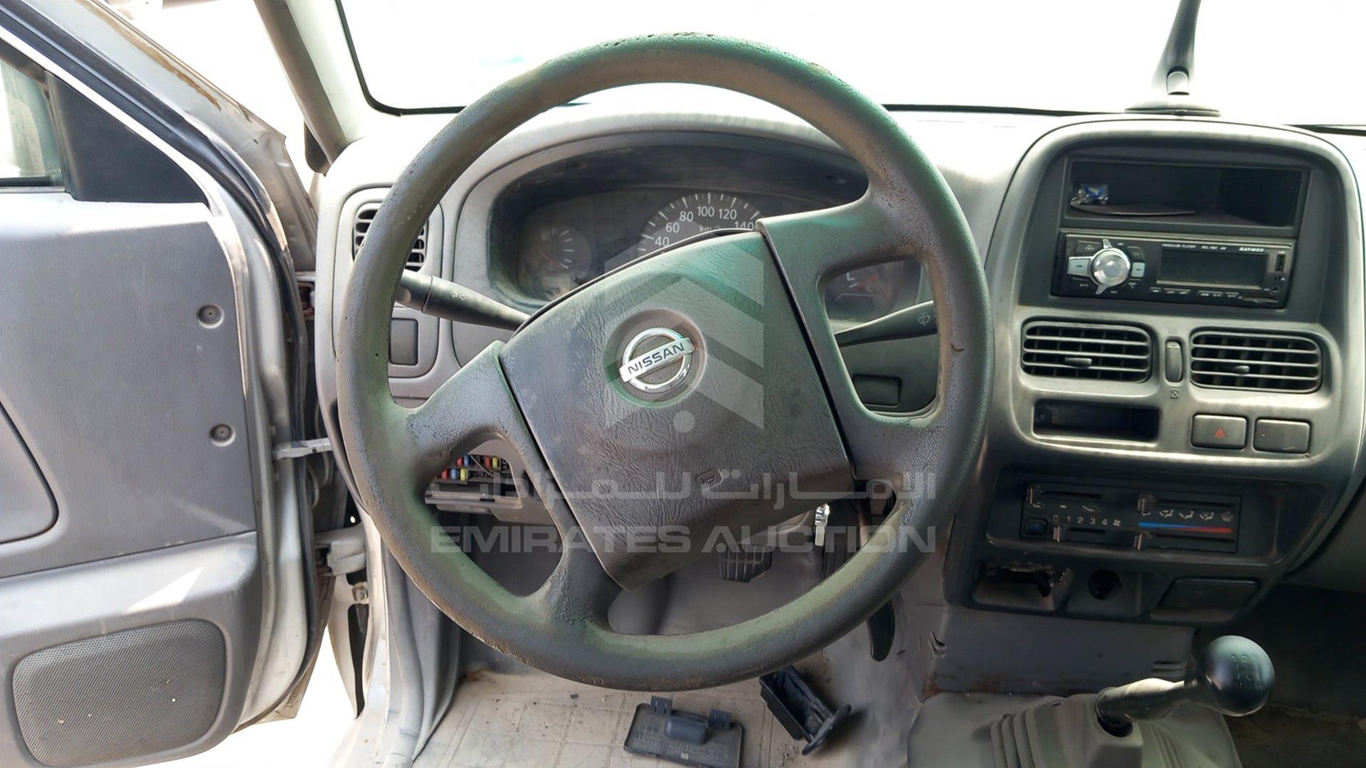 2004 NISSAN 2400 VIN: JN6DD23S14X156153