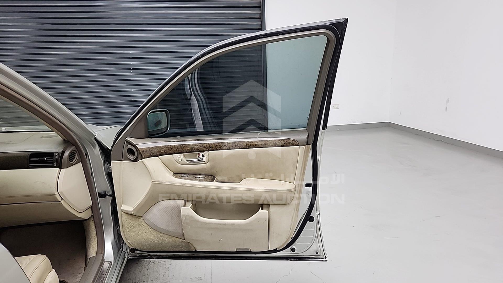 2002 LEXUS LS 430 VIN: JTHBN30F020078439