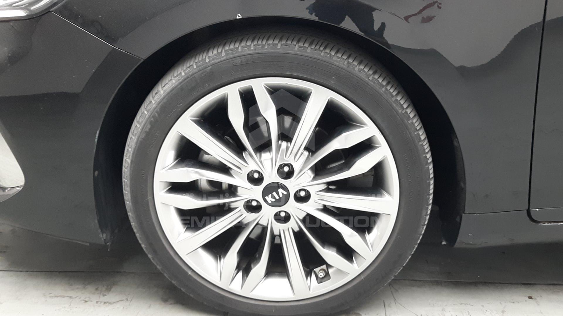 2020 KIA K7 VIN: KNALD416BLA199136