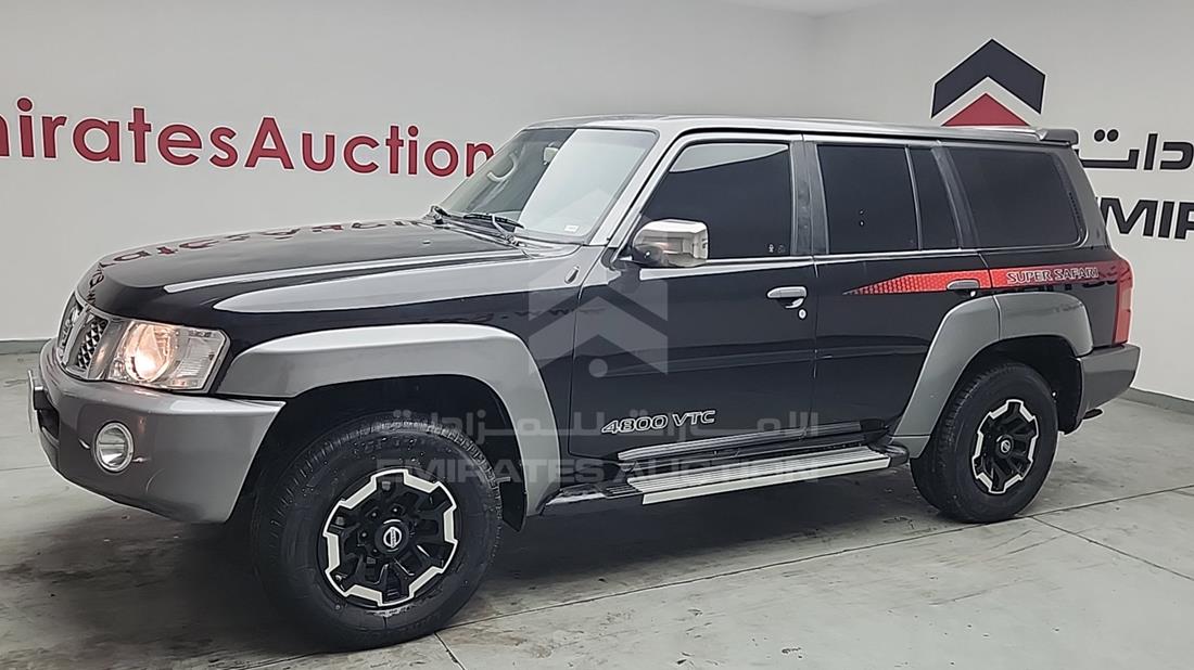 2021 Nissan Patrol — Front Left Angle — Photo 5