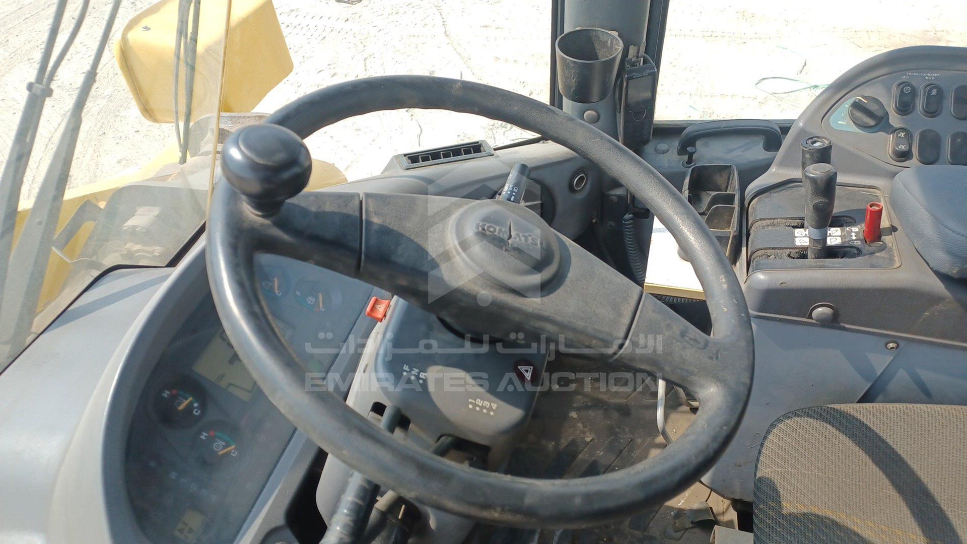 2014 KOMATSU WA380-6 VIN: WA09566021