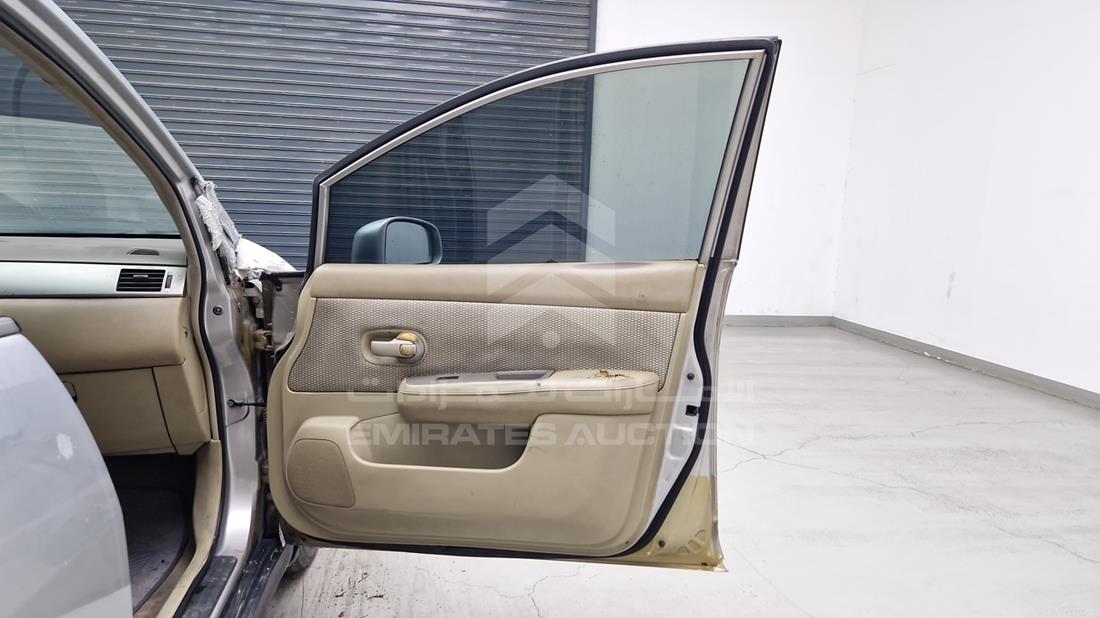 2007 Nissan Tiida — Front Right Door — Photo 31