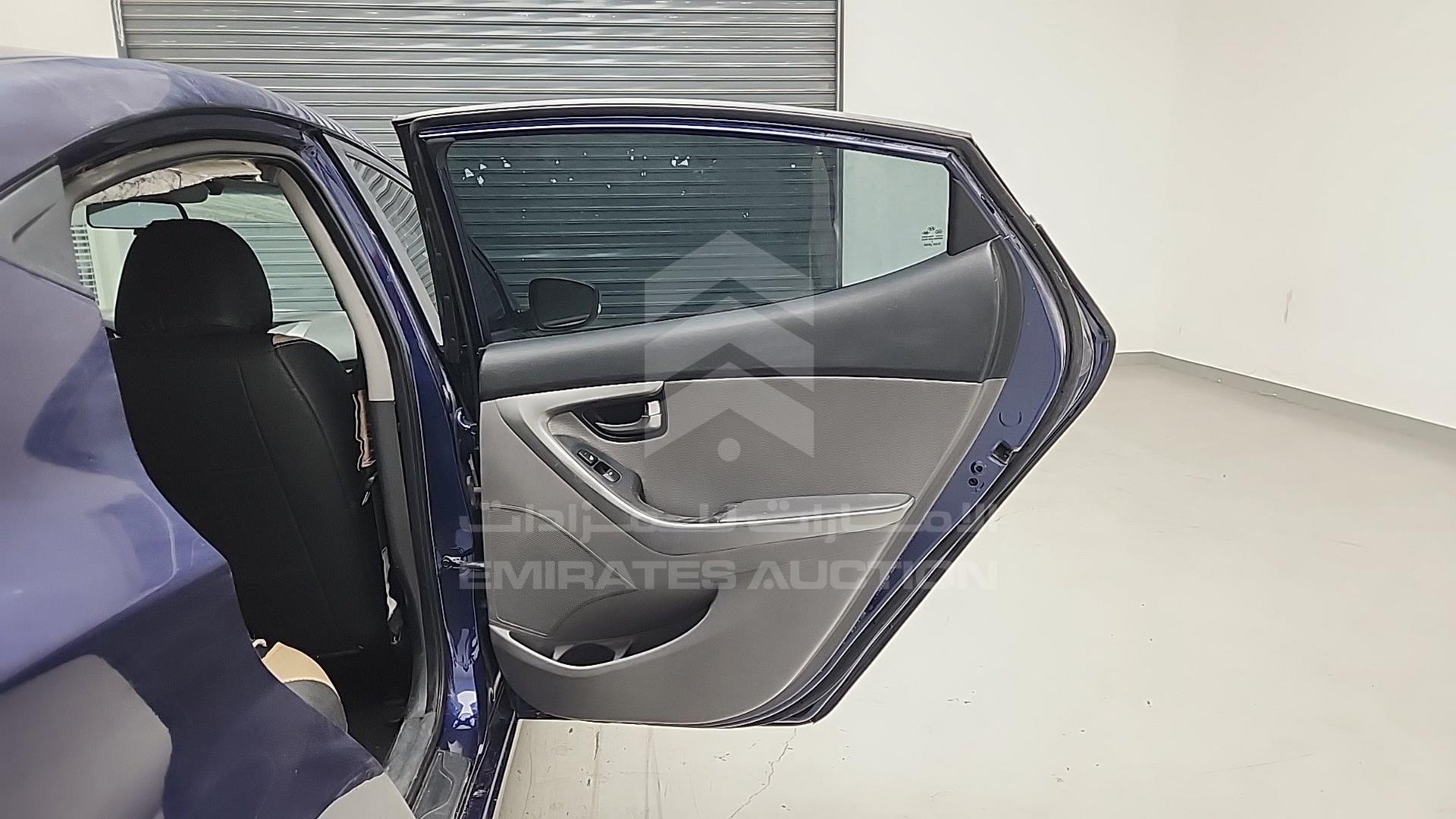 2013 HYUNDAI ELANTRA VIN: 5NPDH4AE2DH290875
