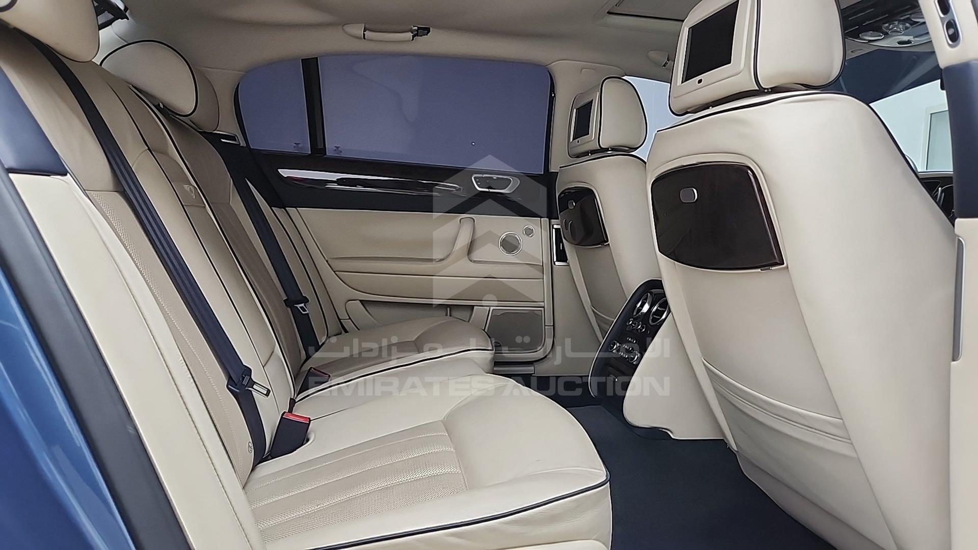 2012 BENTLEY FLYING SPUR VIN: SCBBE53W1CC072662