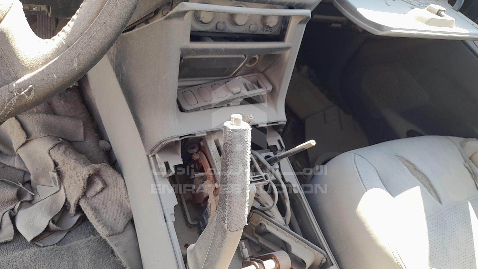 2005 MITSUBISHI PAJERO VIN: JMYMRV63W5J711085