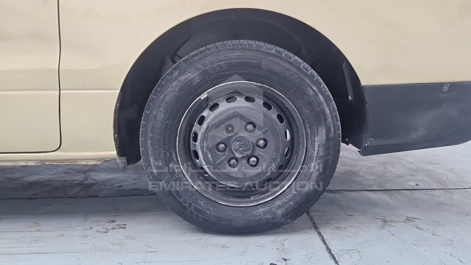 KMHWG81R1CU430694 - 2012 Hyundai H1 - #504560
