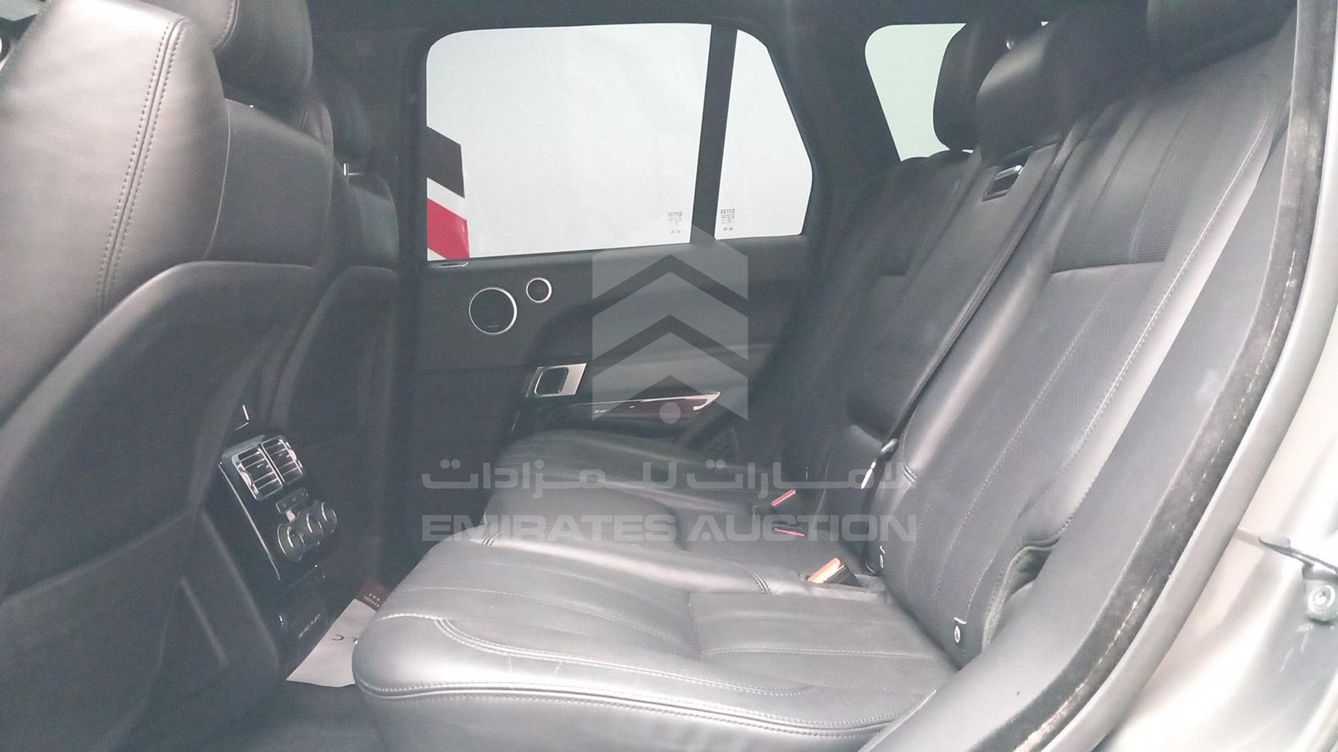 2017 RANGE ROVER VOGUE VIN: SALGS2FEXHA321274
