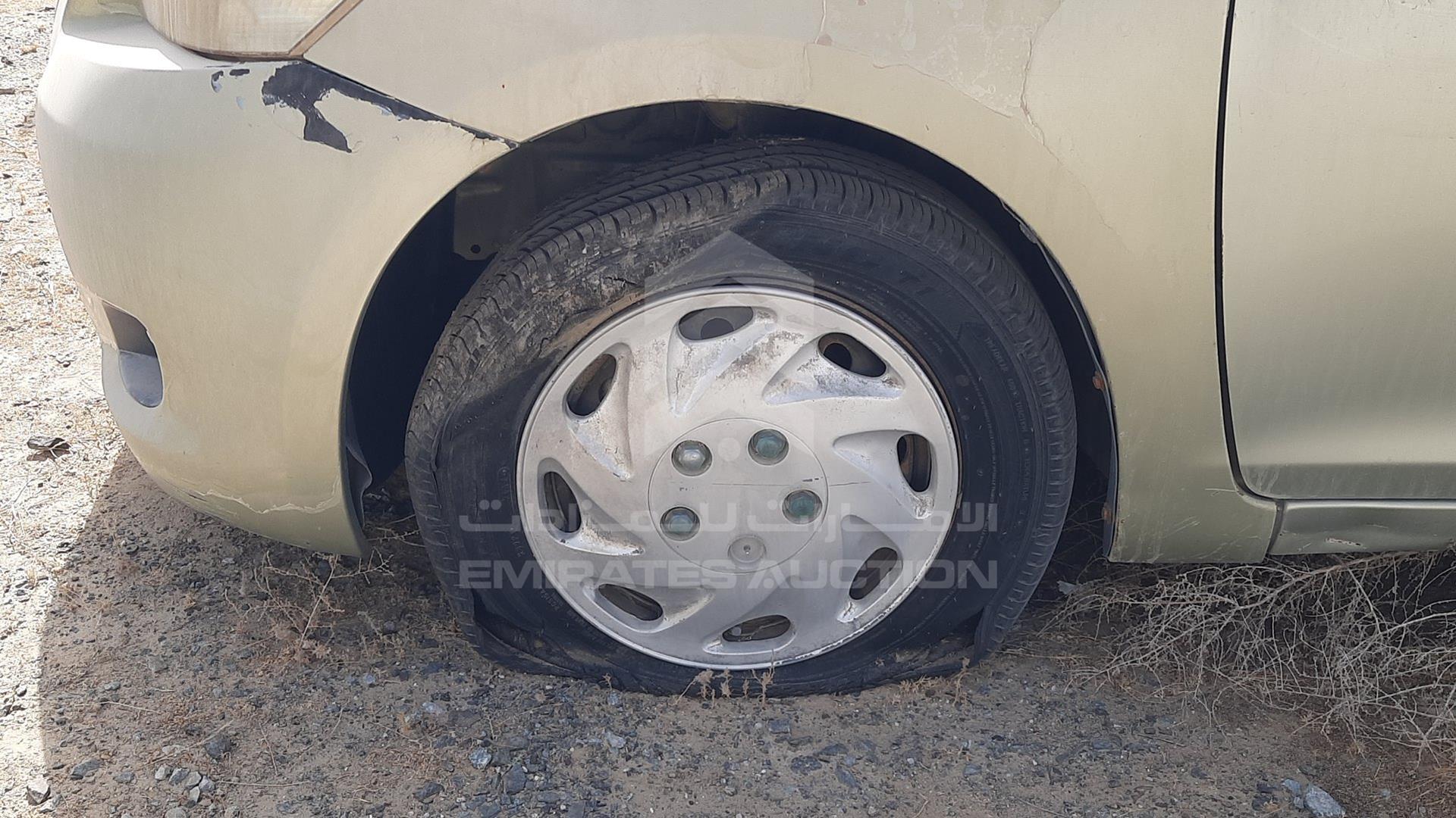 2006 TOYOTA YARIS VIN: JTDBW933261003695