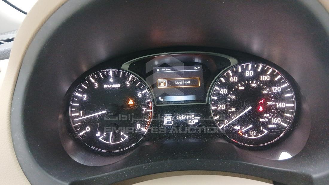 2014 Nissan Altima — Speedometer & RPM Gauges — Photo 18
