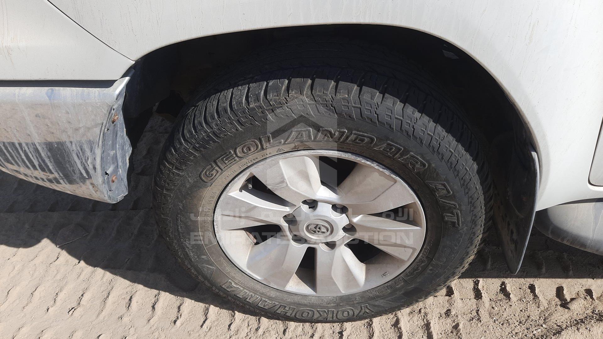 2016 TOYOTA HILUX VIN: MR0HX8CD8G1356830