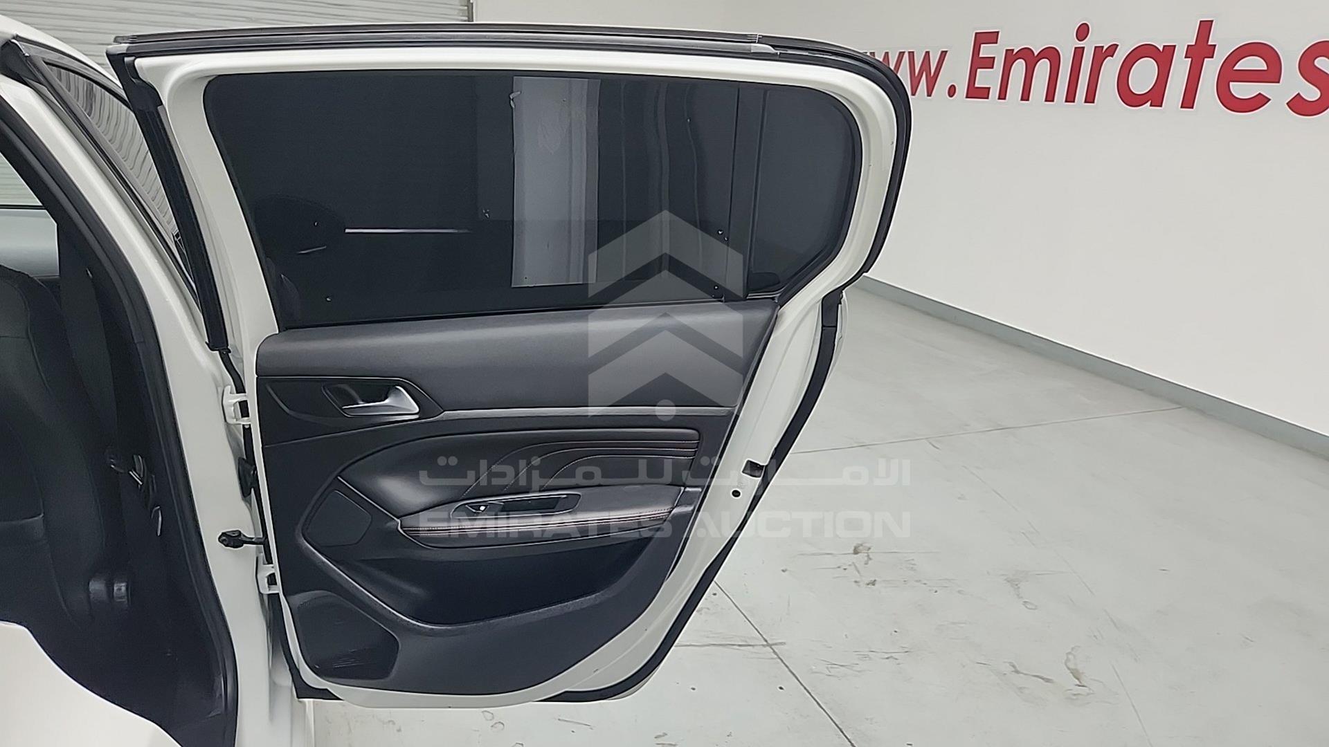 2016 PEUGEOT 308 VIN: VF3L35GY0GS001196
