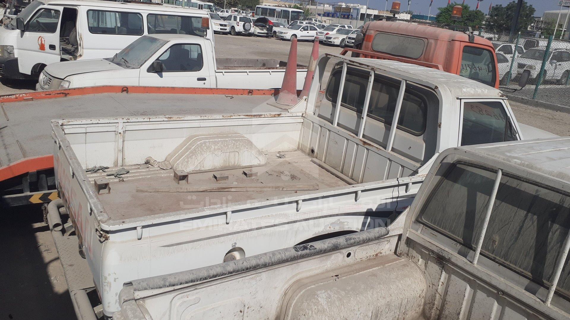 1999 NISSAN 2400 VIN: JN10UGY60Z0098110
