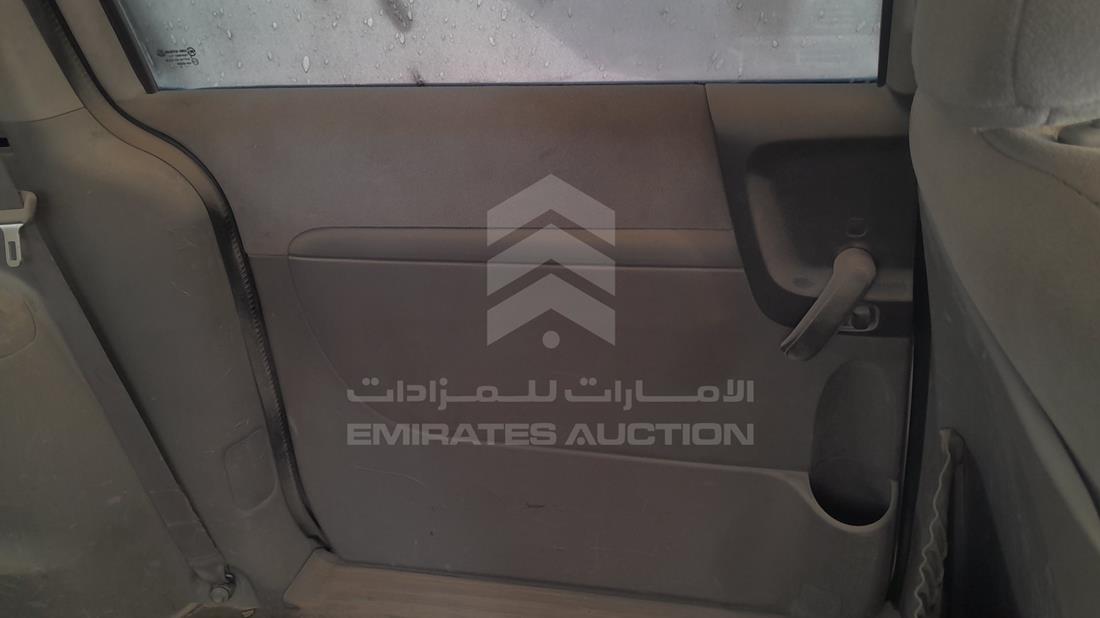 كيا كرنفال 2008 — الباب الخلفي الأيسر — صورة 18