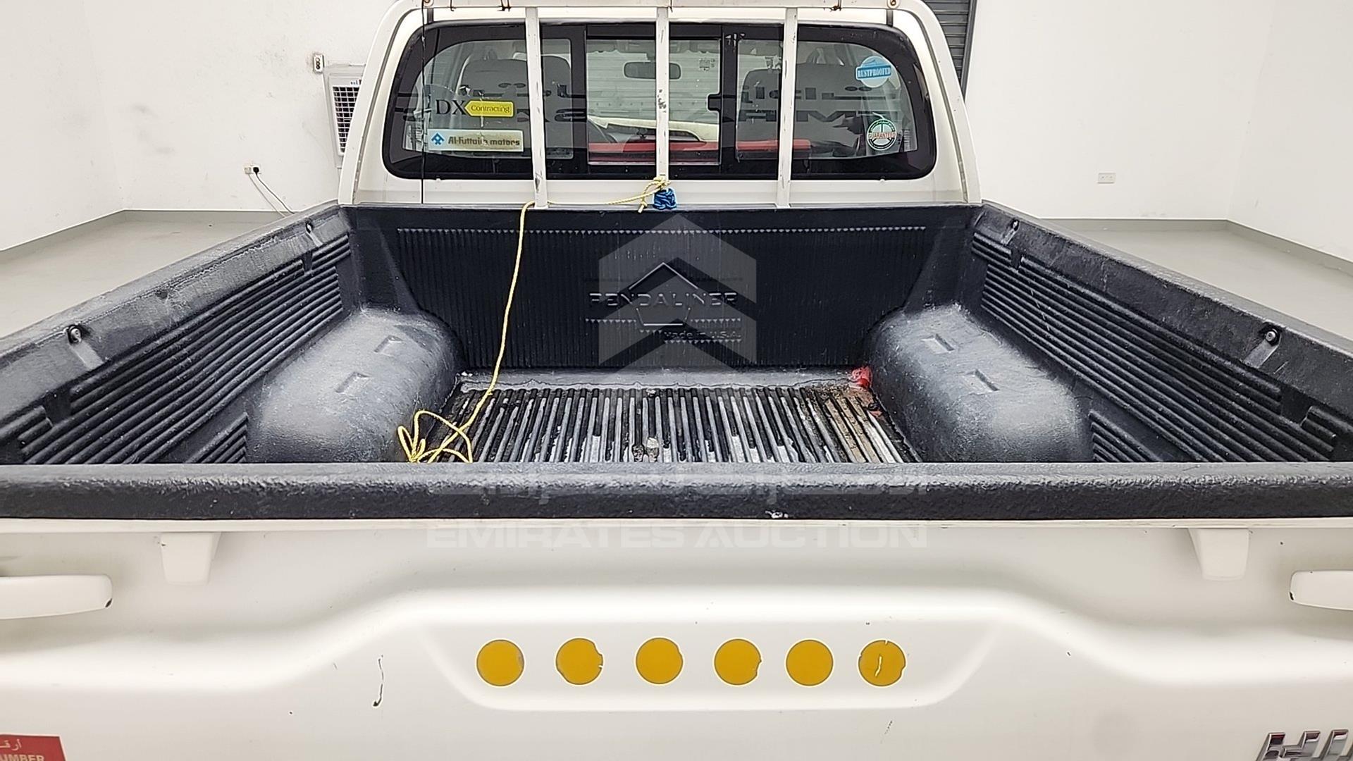 2020 TOYOTA HILUX VIN: MR0DX9CD4L2524634