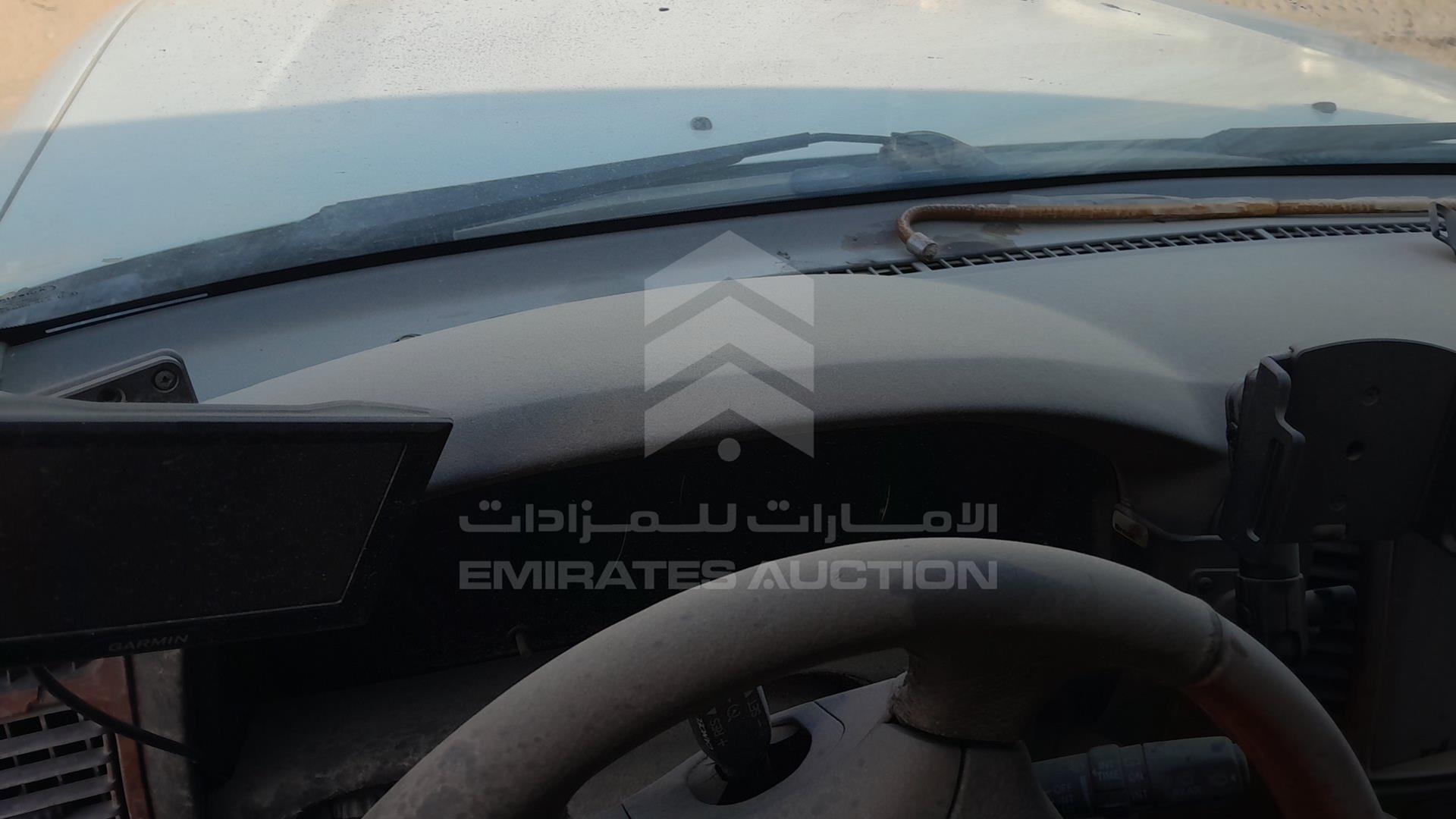 2007 TOYOTA LAND CRUISER VIN: JTEHT05J572106823