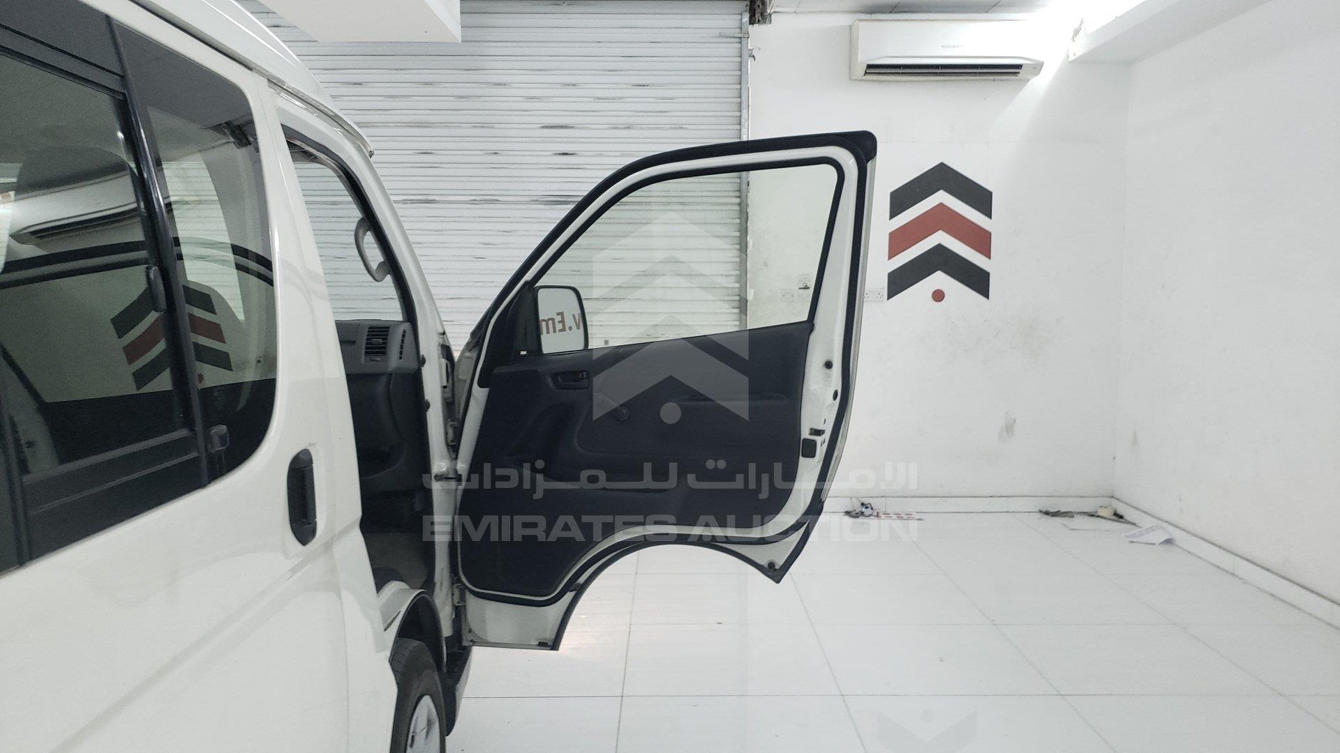 JTGRX12P8D8038699 - 2013 Toyota Hiace - #352827