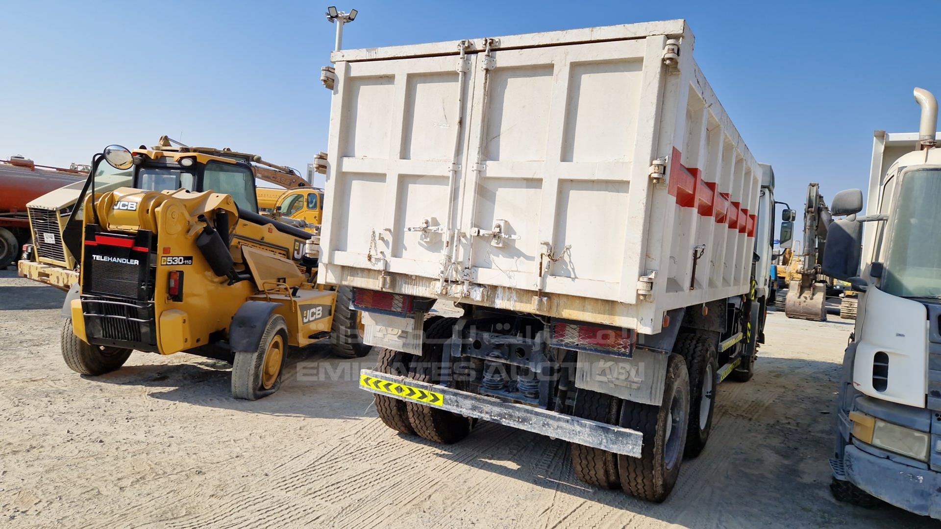 2007 MERCEDES ACTROS VIN: WDAKHCAA37L161660
