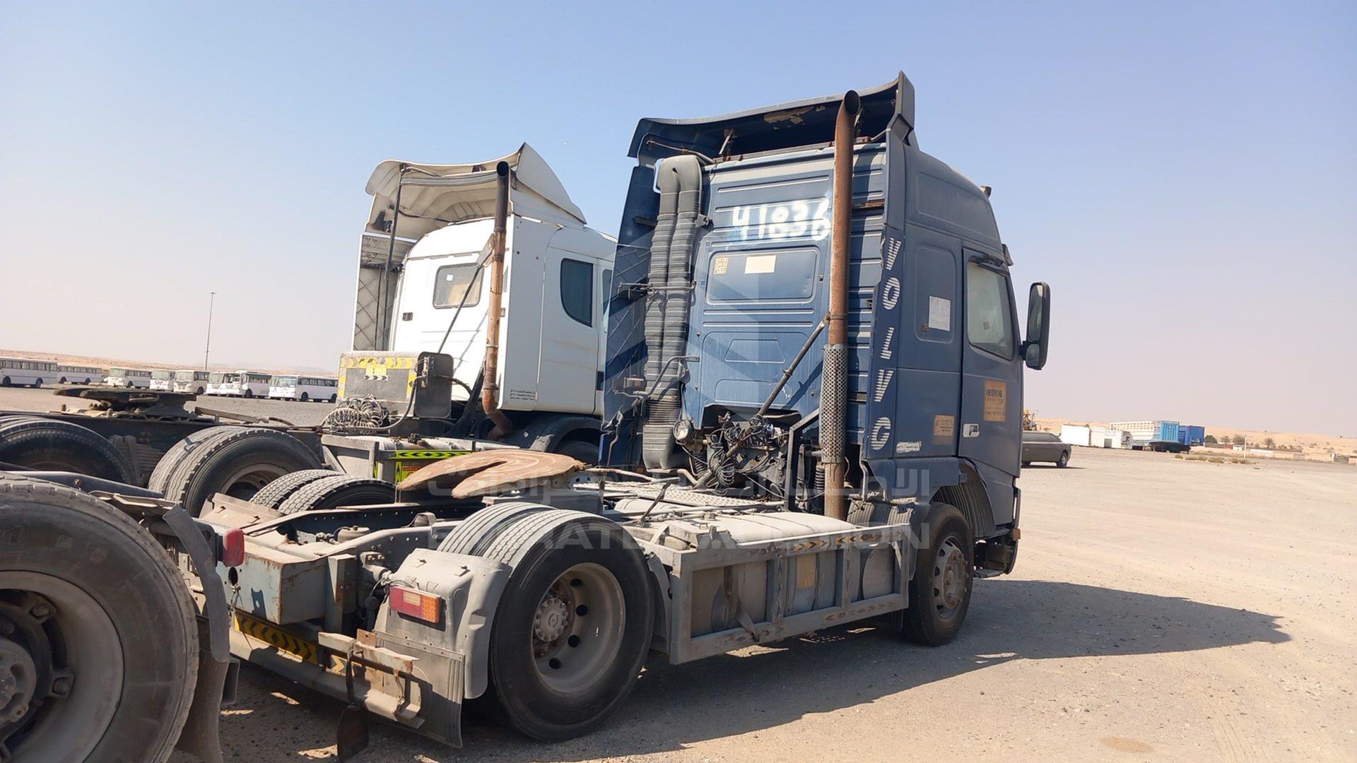 2001 VOLVO FH 12 VIN: YV2A4DAAX1B270615