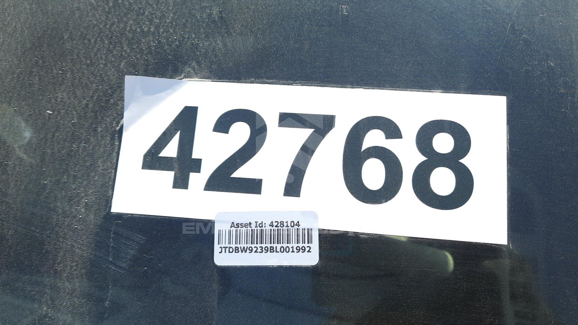 2011 TOYOTA YARIS VIN: JTDBW9239BL001992