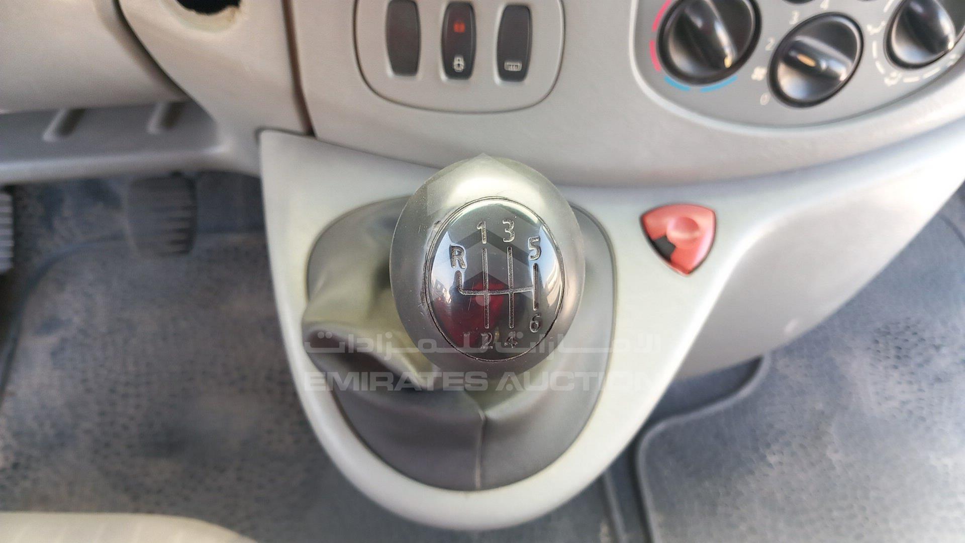 2015 RENAULT TRAFIC VIN: VF1GFAB16FY782676